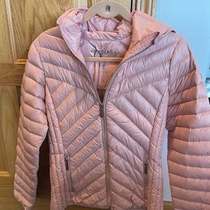 Woman’s Michael Kors lightweight puffer jacket with hood. Brand new with tags
